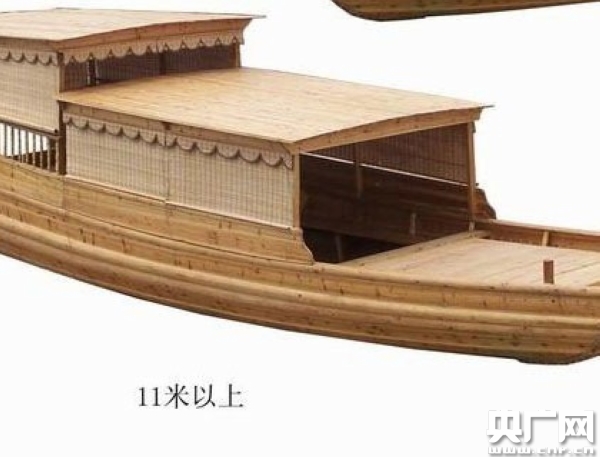 来自范公堤的竹泓木船